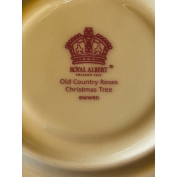 ROYAL ALBERT OLD COUNTRY ROSES CHRISTMAS TREE TEA LIGHT VOTIVE - Picture 5 of 10